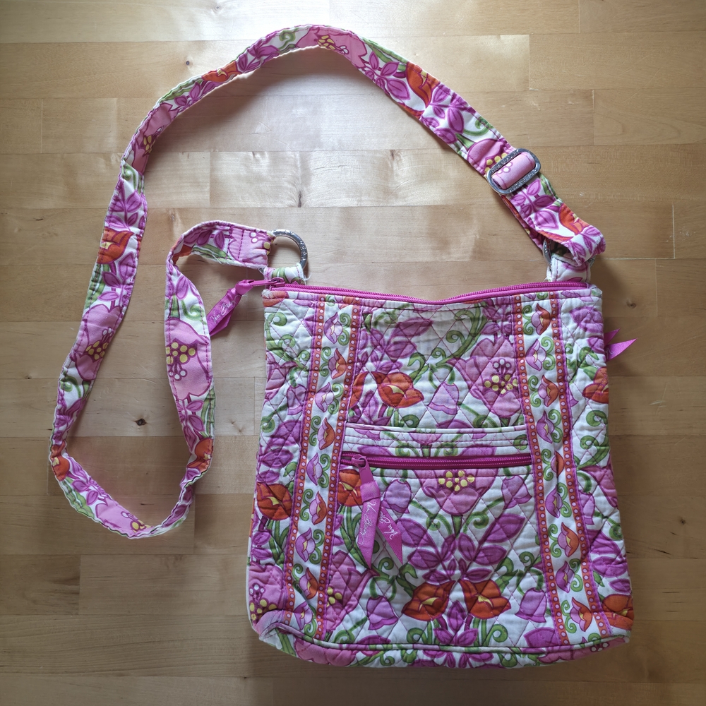 Retired Vera Bradley Hipster Crossbody Purse/Bag Lilli Bell Pattern Pink White